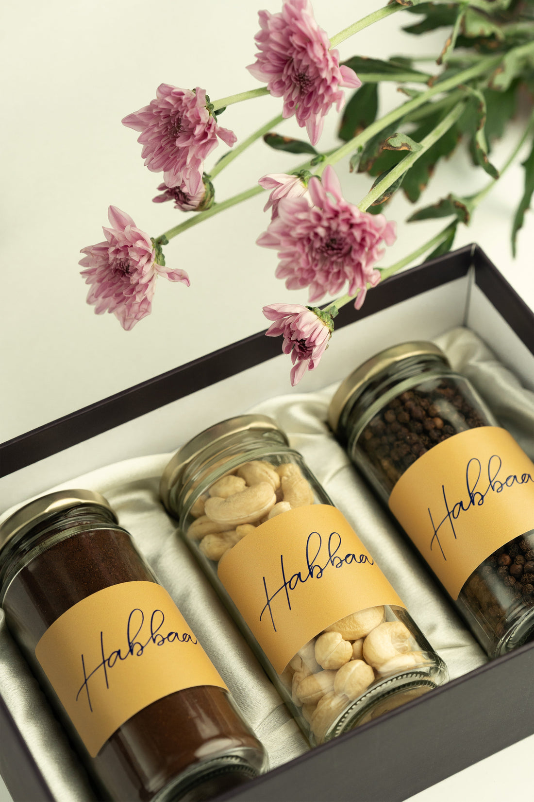 Wedding Gift Hampers in India: Luxury & Unique Gifting Ideas for 2026